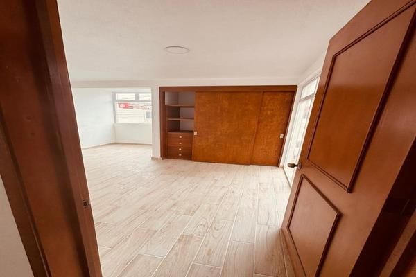 Foto de inmueble en constituyentes, Col. Francisco Murguía El Ranchito C.P. 50130, Toluca