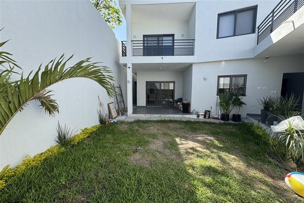 Foto de inmueble en  , Col. Contry C.P. 64860, Monterrey