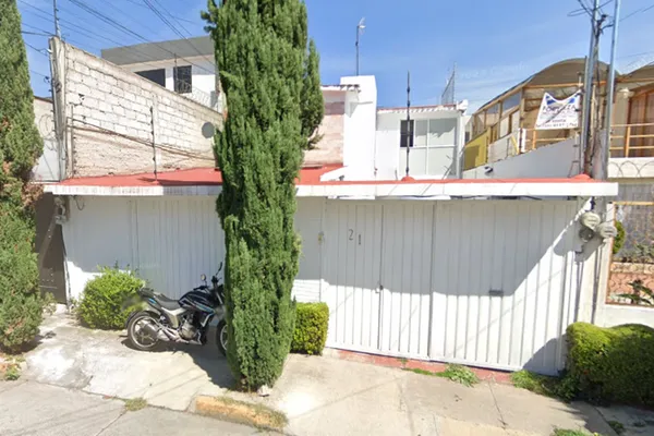 Foto de inmueble en Convento la Enseñanza #21, Col. Valle de los Pinos 1ra Sección C.P. 54040, Tlalnepantla de Baz