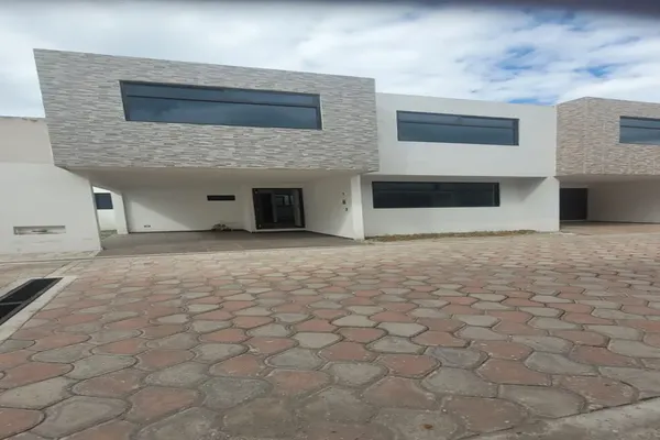 Foto de inmueble en cordillera #5300, Col. Maravillas C.P. 72220, Puebla
