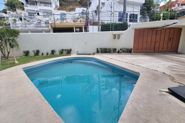 Foto de inmueble en  , Col. Costa Azul C.P. 39850, Acapulco de Juárez