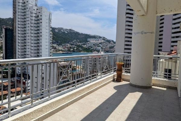 Foto de inmueble en Costera Miguel Alemán #3200, Col. Costa Azul C.P. 39850, Acapulco de Juárez