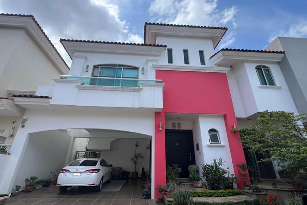 Foto de inmueble en Coto 10Valle del ReyJardín Real, Col. Jardín Real C.P. 45136, Zapopan