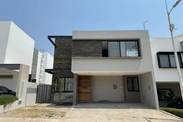 Foto de inmueble en COTO ENCINOS #5C, Col. Los Robles C.P. 45134, Zapopan