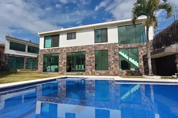Foto de inmueble en Coyotepec #24, Col. Lomas de Cortes C.P. 62248, Cuernavaca