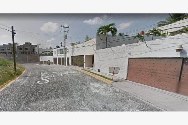 Foto de inmueble en COYUCA #2, Col. Burgos C.P. 62584, Temixco