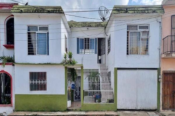 Foto de inmueble en Cristobal Colón, Col. Emiliano Zapata Centro C.P. 86990, Emiliano Zapata