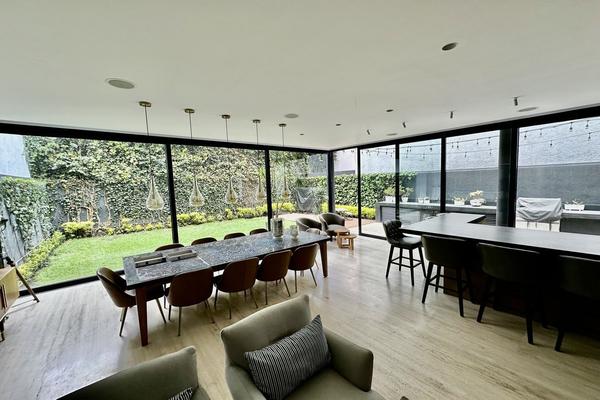 Foto de inmueble en Cromo, Col. Lomas del Pedregal C.P. 14220, Tlalpan