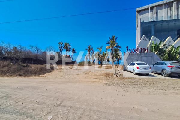 Foto de inmueble en Cruz Lizarraga, Col. Ferrocarrilera C.P. 82013, Mazatlán