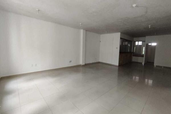 Foto de inmueble en Cruz verde, Col. Soledad de Graciano Sanchez Centro C.P. 78430, Soledad de Graciano Sánchez