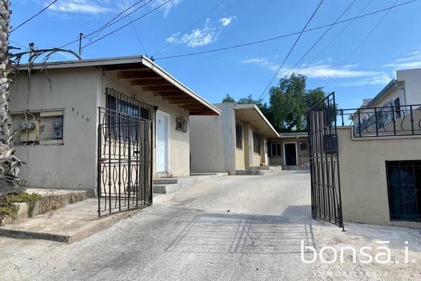 Foto de inmueble en Cuauhtémoc, Col. Hidalgo C.P. 22880, Ensenada