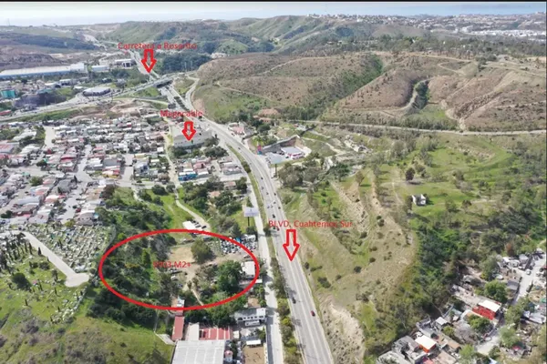 Foto de inmueble en Cuauhtémoc Sur, Carretera libre Tijuana Rosarito, KM 9.5 #KILOMETRO 9.5, Col. Aguaje de La Tuna 1a Sección C.P. 22640, Tijuana