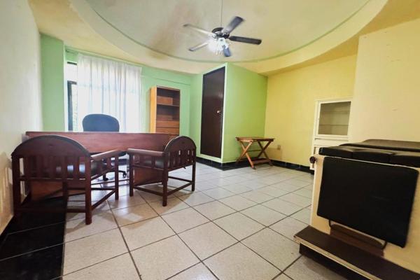 Foto de inmueble en Cuernavaca  , Col. Condominios Cuauhnahuac C.P. 62430, Cuernavaca