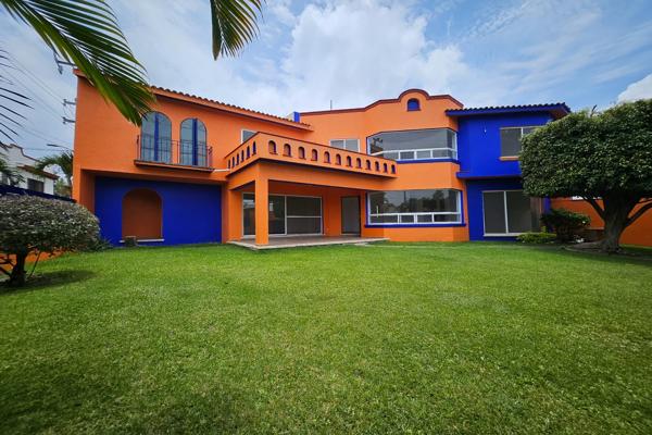 Foto de inmueble en Cuernavaca, Col. Lomas de Atzingo C.P. 62180, Cuernavaca