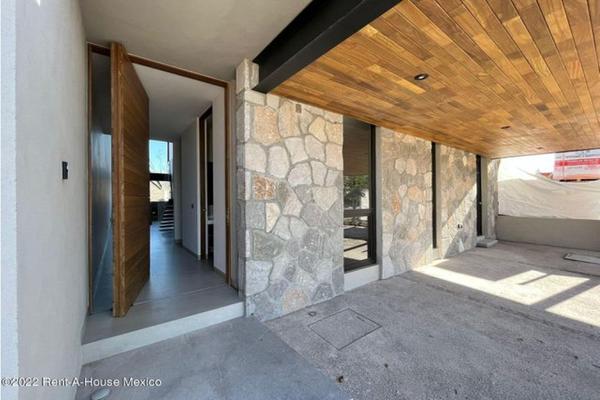 Foto de inmueble en , Col. Cumbres del Mirador C.P. 76060, Querétaro