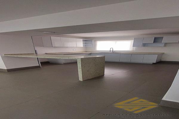 Foto de inmueble en  , Col. Cumbres Elite 3er Sector C.P. 64349, Monterrey
