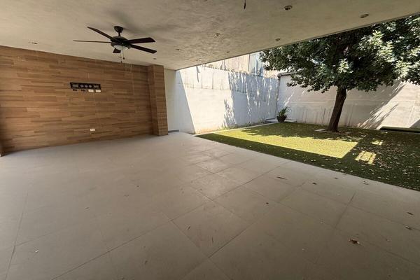 Foto de inmueble en Cumbres, Col. Las Cumbres 2 Sector C.P. 64610, Monterrey