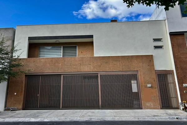 Foto de inmueble en  , Col. Cumbres Madeira C.P. 64349, Monterrey