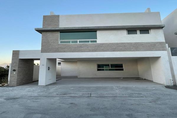 Foto de inmueble en  , Col. Cumbres Platino C.P. 64340, Monterrey