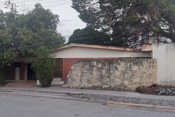 Foto de inmueble en Cumbres Segundo Sector, Col. Las Cumbres 2 Sector C.P. 64610, Monterrey
