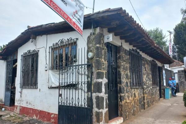 Foto de inmueble en portal de hidalgo, Col. Pátzcuaro Centro C.P. 61600, Pátzcuaro