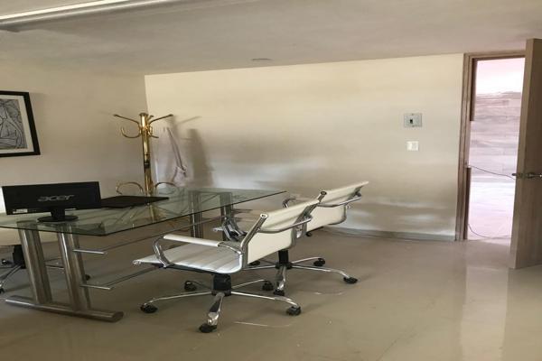 Foto de inmueble en Valentín Amador #1547, Col. Pavon 3a Sección C.P. 78434, Soledad de Graciano Sánchez