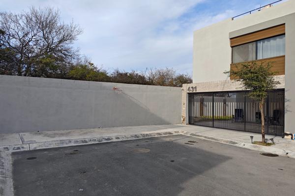 Foto de inmueble en Merida, Col. Capellanía Residencial C.P. 66604, Apodaca