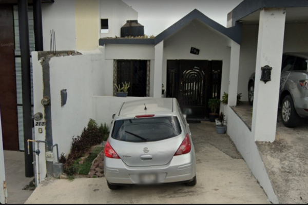 Foto de inmueble en San Juan Bautista de la Salle, Col. Las Cumbres 2 Sector C.P. 64610, Monterrey