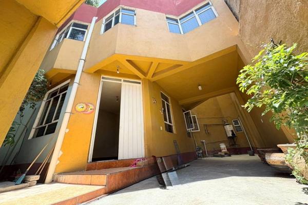 Foto de inmueble en  Isla Chipre #6, Col. Jardines de Morelos Sección Islas C.P. 55070, Ecatepec de Morelos