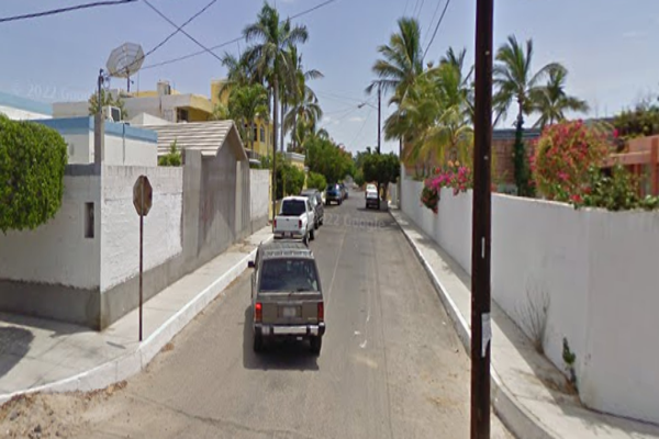 Foto de inmueble en Callejón Chiriyaqui  #2465, Col. Perla C.P. 23040, La Paz