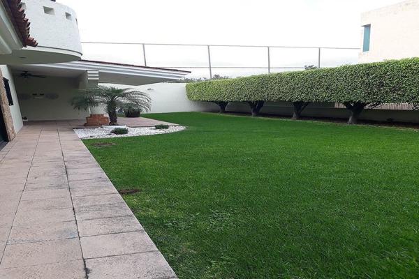 Foto de inmueble en Avenida Adolfo López Mateos Sur  #6433, Col. Residencial Provenza (La Romana) C.P. 45645, Tlajomulco de Zúñiga