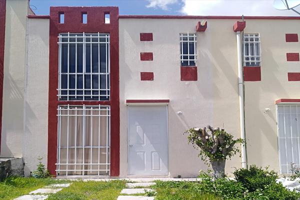 Foto de inmueble en Paseos del Pedregal, Qro., Col. Paseos del Pedregal C.P. 76148, Querétaro