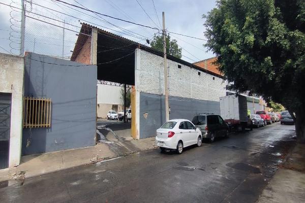 Foto de inmueble en DALIA  #667, Col. San Carlos C.P. 44460, Guadalajara