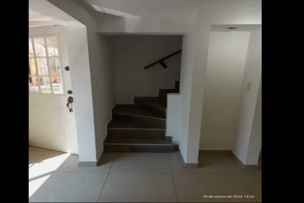 Foto de inmueble en DALIAS #224, Col. Villa de las Flores 1a Sección (Unidad Coacalco) C.P. 55710, Coacalco de Berriozábal