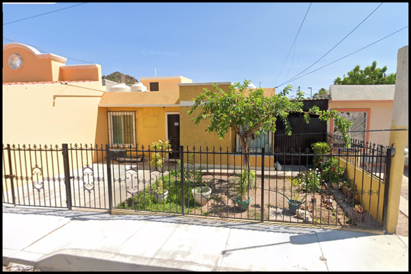 Foto de inmueble en ALBATROS 4  #4, Col. Quintas Guaymas C.P. 85448, Guaymas