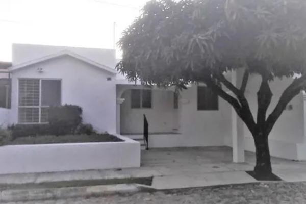 Foto de inmueble en José Joaquín Fernández de Lizardi #462 Vista Hermosa, Col. Jardines Vista Hermosa C.P. 28017, Colima