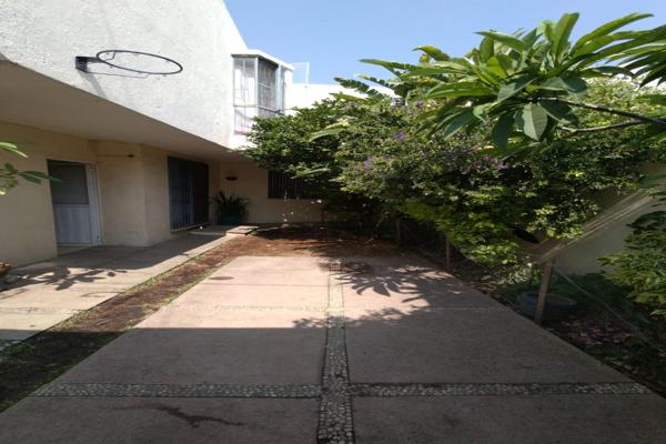 Foto de inmueble en colonia chapultepec, Col. Chapultepec C.P. 62360, Cuernavaca