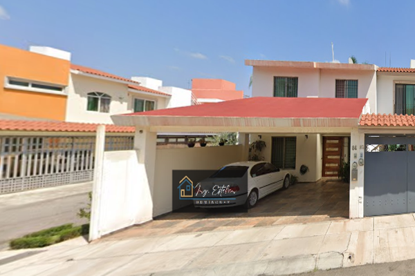 Foto de inmueble en ARADO, Col. Residencial los Viveros C.P. 49070, Zapotlán el Grande