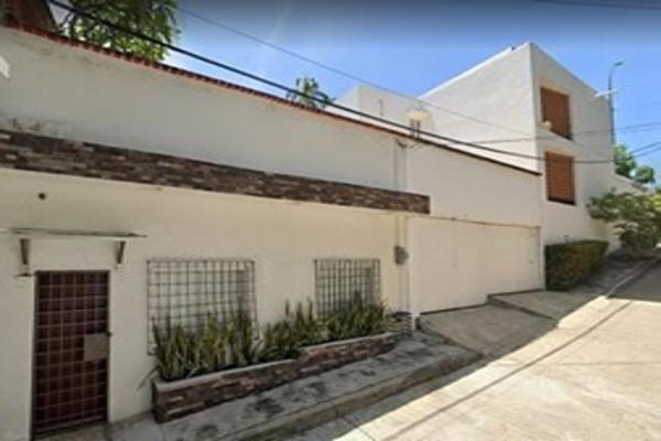 Foto de inmueble en Adolfo López Mateos  #135, Col. Bodega C.P. 39390, Acapulco de Juárez