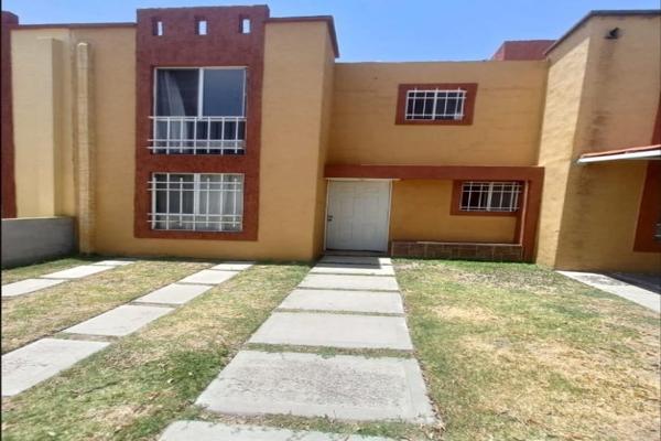 Foto de inmueble en Paseo de Bernal, Col. Paseos de San Isidro C.P. 76803, San Juan del Río