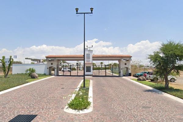 Foto de inmueble en Anillo Vial III Oriente, Col. Cumbres del Mirador C.P. 76060, Querétaro