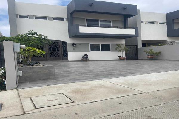 Foto de inmueble en De la Paz, Col. Moderna C.P. 22860, Ensenada