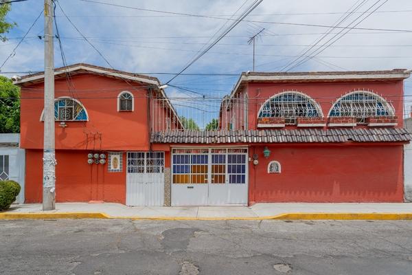 Foto de inmueble en De la Rosa, Col. Potrero de San Bernardino C.P. 16030, Xochimilco
