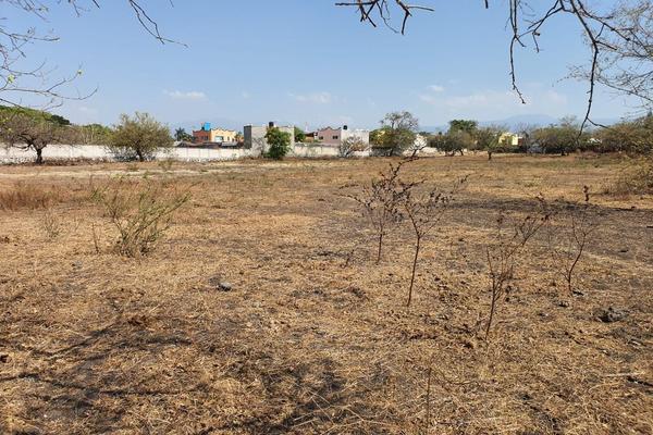 Foto de inmueble en De Las Fuentes, Col. Las Fuentes C.P. 62554, Jiutepec