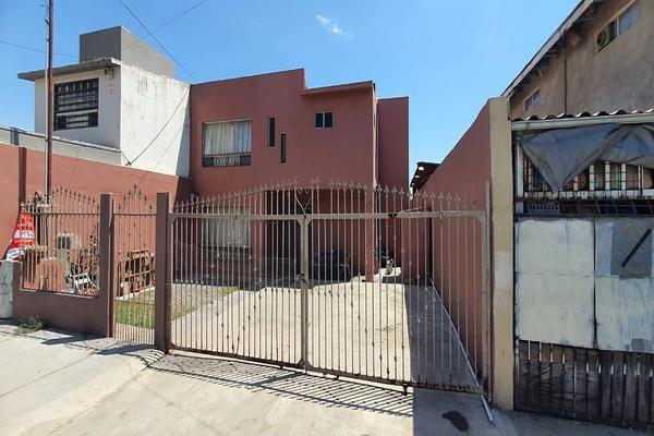 Foto de inmueble en DE LOS JAZMINEZ, Col. Lomas y Jardines de Valle Verde C.P. 22810, Ensenada
