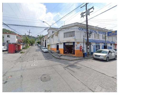 Foto de inmueble en Calle Castelar Juan Pablo II 1360 #1360, Col. Independencia C.P. 64720, Monterrey