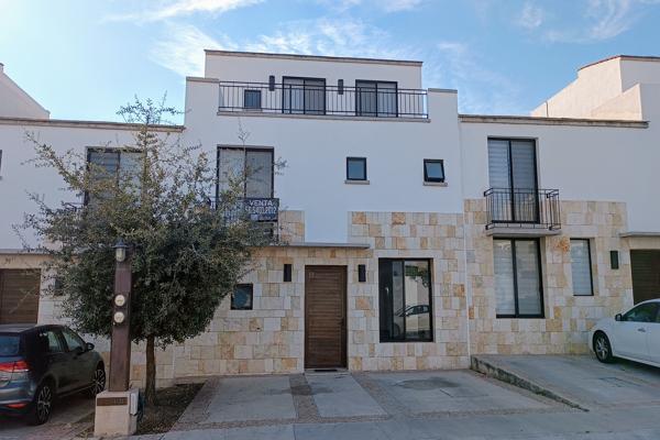 Foto de inmueble en Av. Euripides, El Refugio, 76146 Qro. #s/n, Col. Residencial el Refugio C.P. 76146, Querétaro
