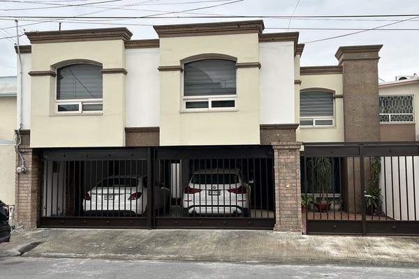 Foto de inmueble en Décima Séptima, Col. Residencial Anáhuac Sector 1 C.P. 66457, San Nicolás de los Garza