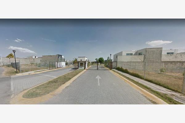Foto de inmueble en DEL ABETO, Col. Valle Real C.P. 74367, Atlixco