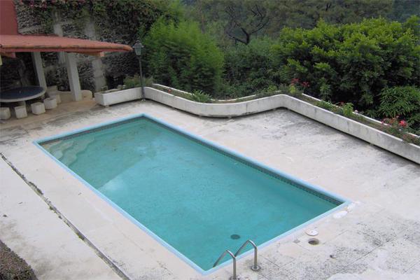 Foto de inmueble en  , Col. Del Bosque C.P. 62150, Cuernavaca